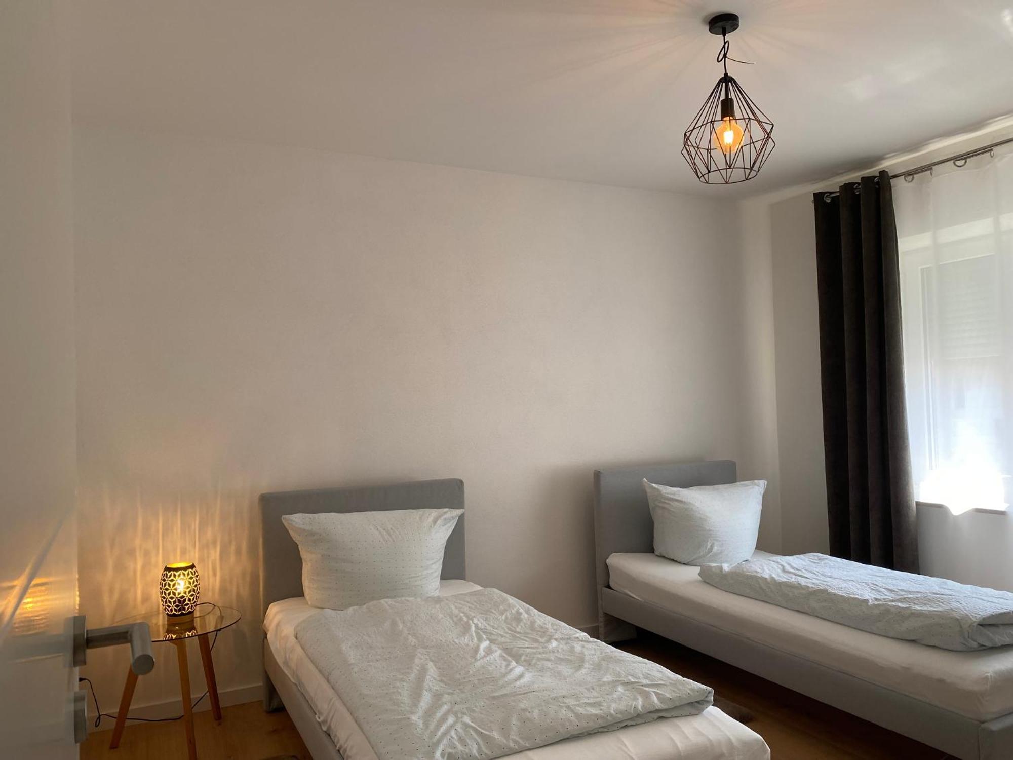 Modern Living Apartment - Naehe Krankenhaus, Altstadt, Bahnhof - 3-Zimmer Амберг Экстерьер фото